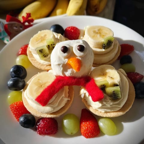 Melting Snowman Fruit Pizza
